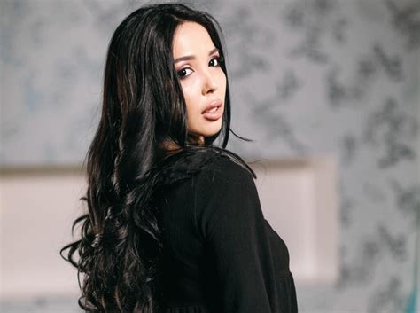 Asian Cam Models .